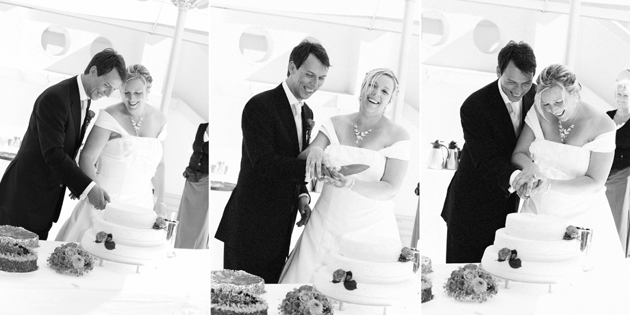 hochzeitstorte anschneiden cutting wedding cake