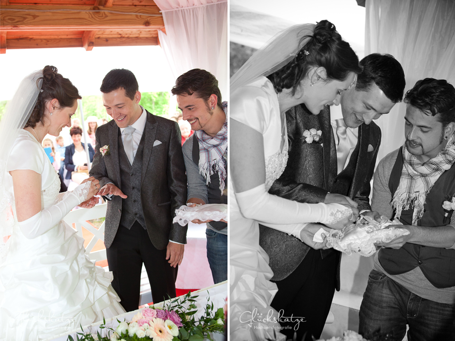 wedding ring exchange ceremony photography